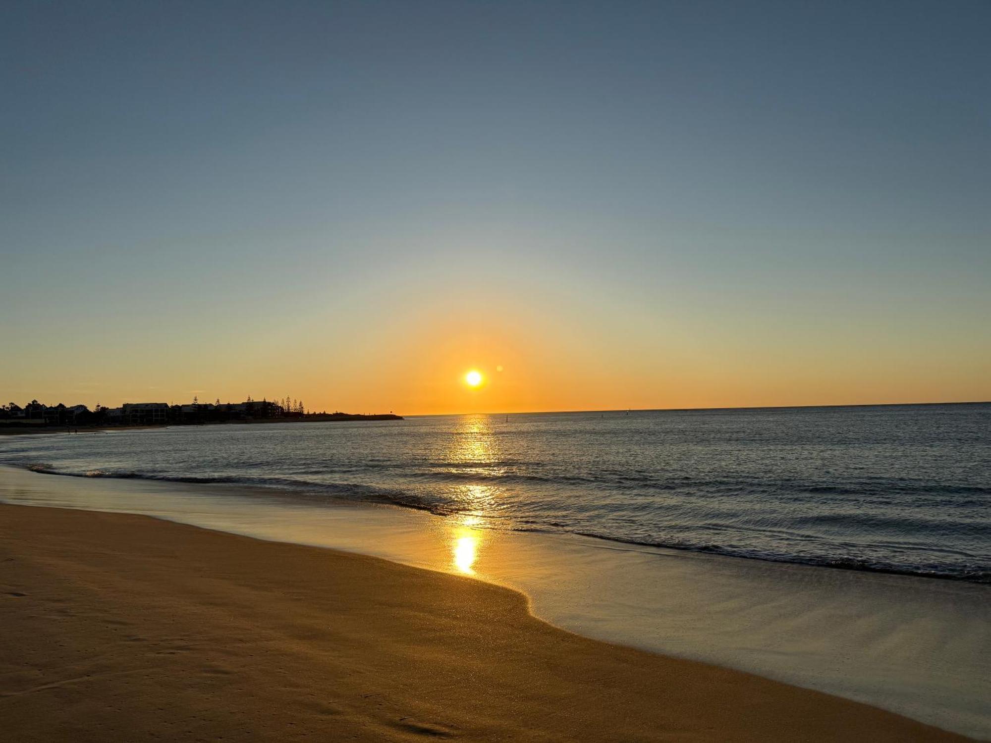 Tempel By The Sea Mandurah Exterior foto